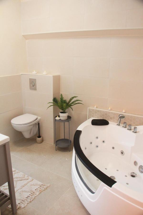 La Bulle Grassoise - Appartement Spacieux Avec Balneo Et Parking Grasse Ngoại thất bức ảnh